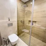 Malberry Park 201 - Modern 2 Bedroom With Pool, Gym, Jaccuzi Апартаменты