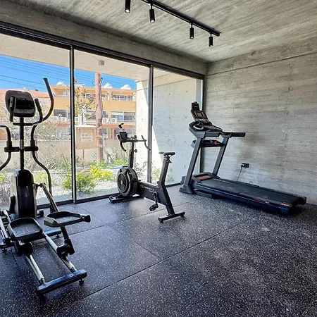 Apartamento Malberry Park 201 - Modern 2 Bedroom With Pool, Gym, Jaccuzi