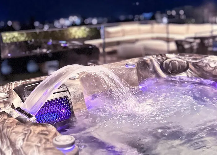 Malberry Park 201 - Modern 2 Bedroom With Pool, Gym, Jaccuzi Apartament *