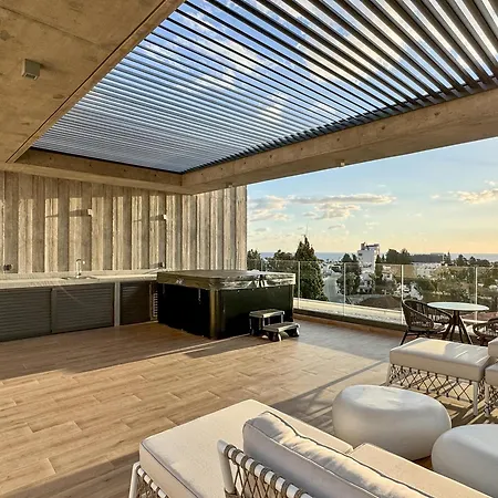 Malberry Park 201 - Modern 2 Bedroom With Pool, Gym, Jaccuzi Appartamento Paphos